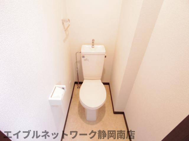 トイレ　ゆったりとした空間のトイレです