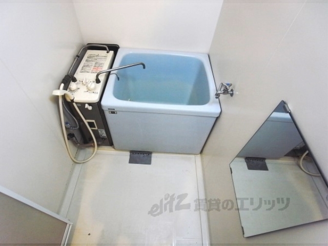 バス・シャワールーム　バス