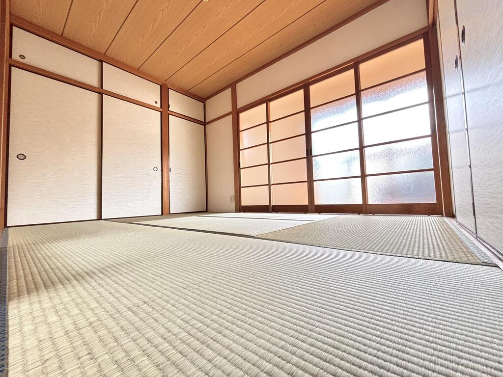 伊藤貸家の居間写真