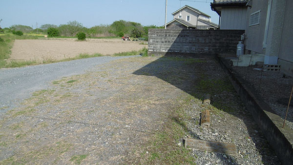 【熊谷市妻沼のアパートの駐車場】