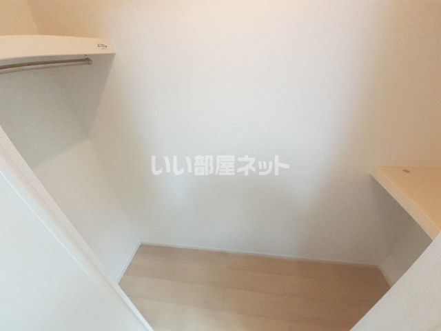 【名古屋市北区西味鋺のアパートの収納】