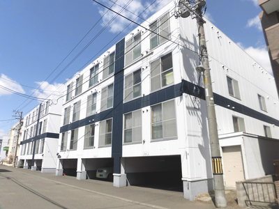 札幌市中央区宮の森三条のマンションの建物外観