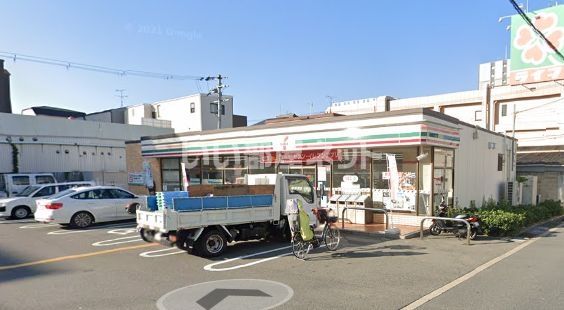 【大阪市平野区平野上町のアパートのコンビニ】