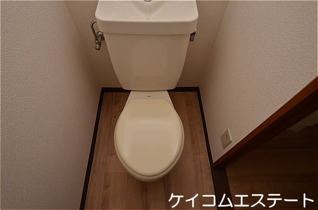 【シャトレ三ヶ森IIのトイレ】
