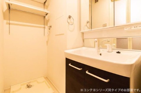 【名古屋市天白区笹原町のアパートの洗面設備】