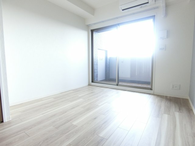 居室・リビング　詳細は、RISUMO江坂本店→06-6155-7137まで♪