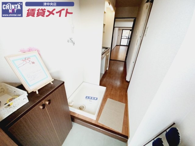 玄関　同タイプの画像です