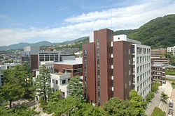 【神戸市東灘区御影郡家のアパートの大学・短大】