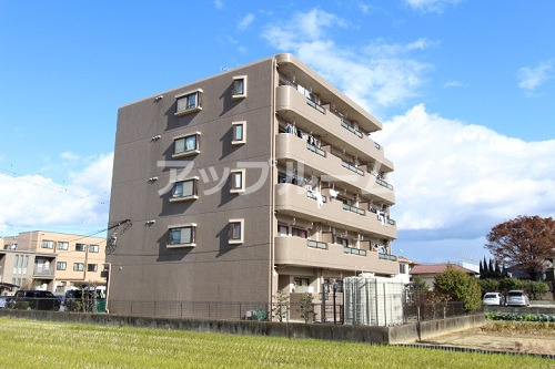 名古屋市北区中味鋺のマンションの建物外観