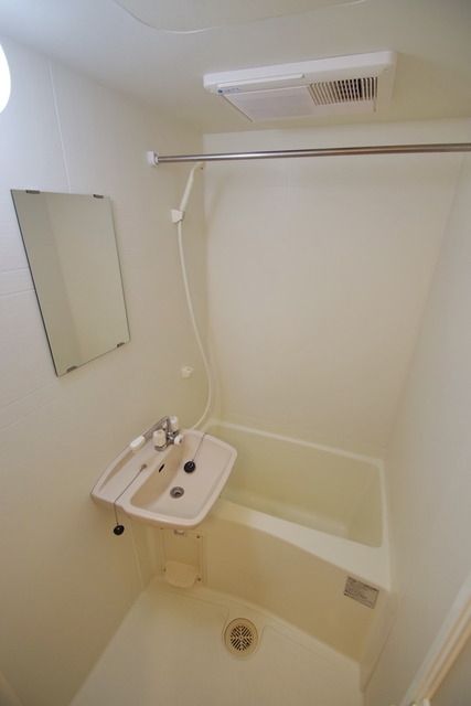 バス・シャワールーム　★綺麗な浴室★