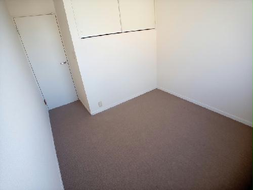 居室・リビング　２階居室　北側