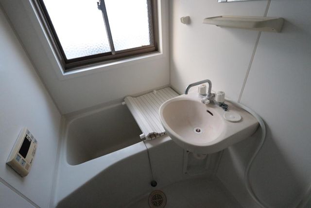 バス・シャワールーム　※写真は同物件別号室