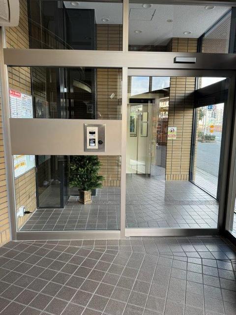 エントランス　オートロック
