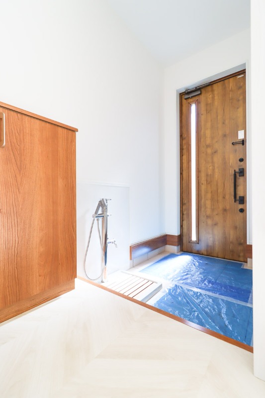 玄関　図面と現状に相違がある場合には現状を優先