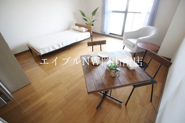 居室・リビング　ディスプレイ家具配置