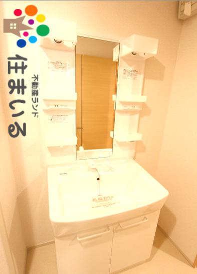 洗面設備　※同型タイプとなります
