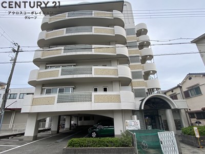 建物外観　敷地内駐車場あり！