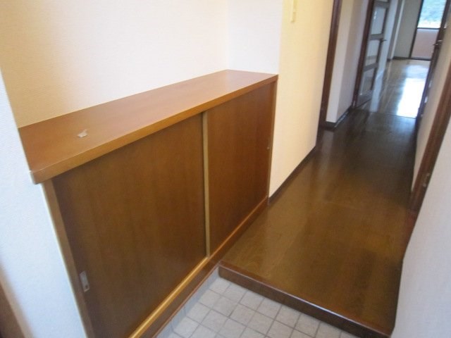 玄関　（イメージ）