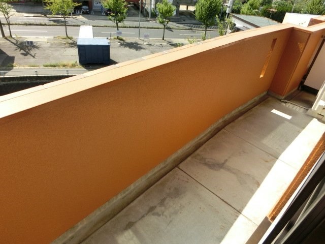 バルコニー　（イメージ）