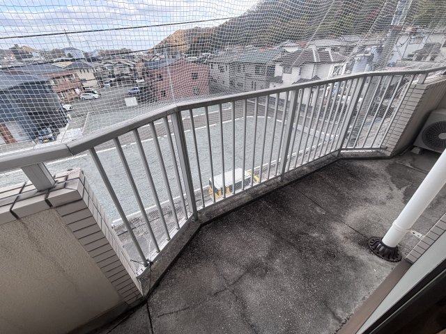 バルコニー　日当たりがいいバルコニーで洗濯物を快適に！！