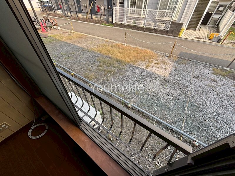 バルコニー　反転別部屋になります。