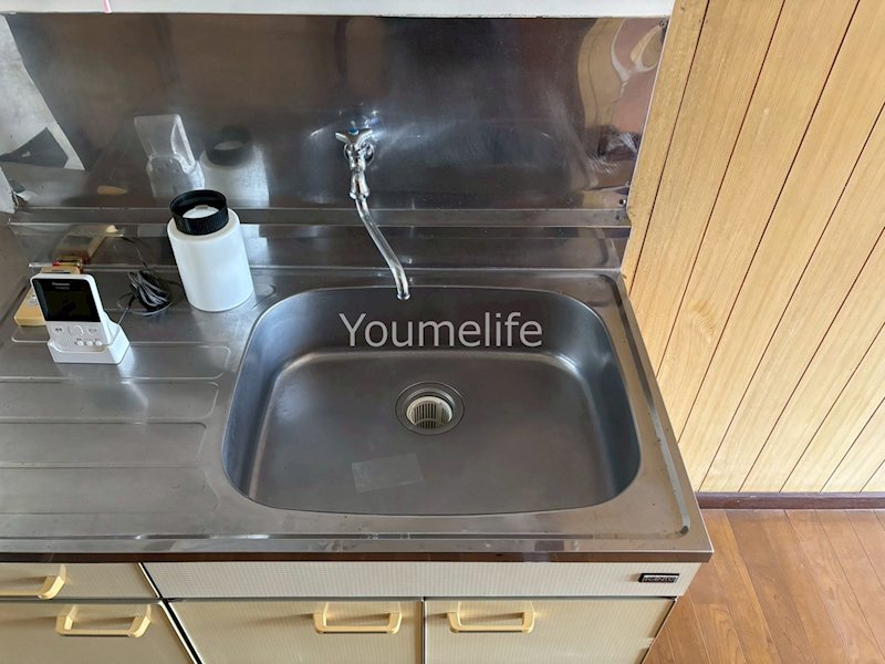 洗面設備　反転別部屋になります。