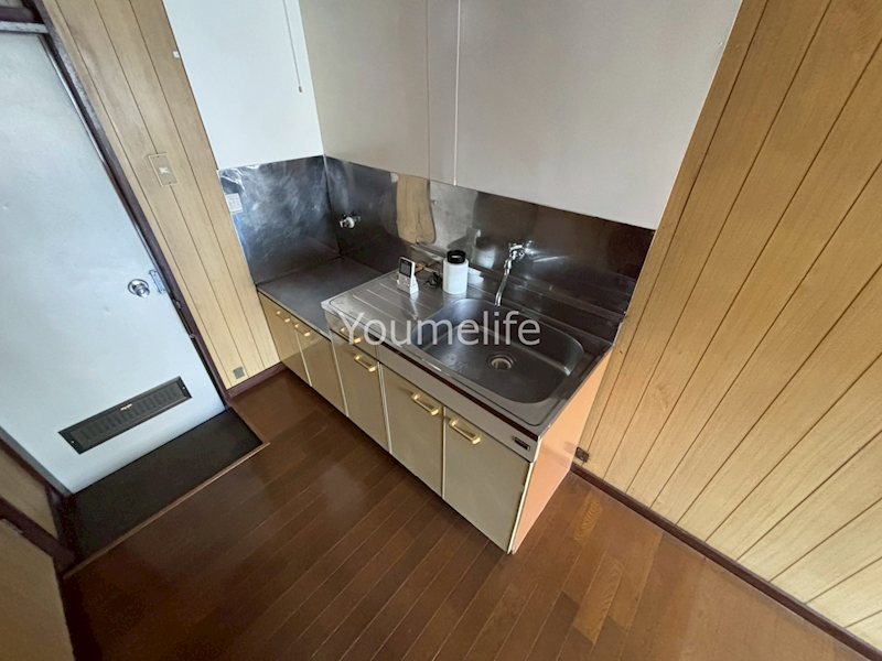 キッチン　反転別部屋になります。