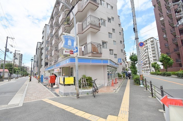 コンビニ　ローソン 新大阪東店（コンビニ）まで145m