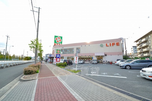 スーパー　ライフ　崇禅寺店（スーパー）まで623m
