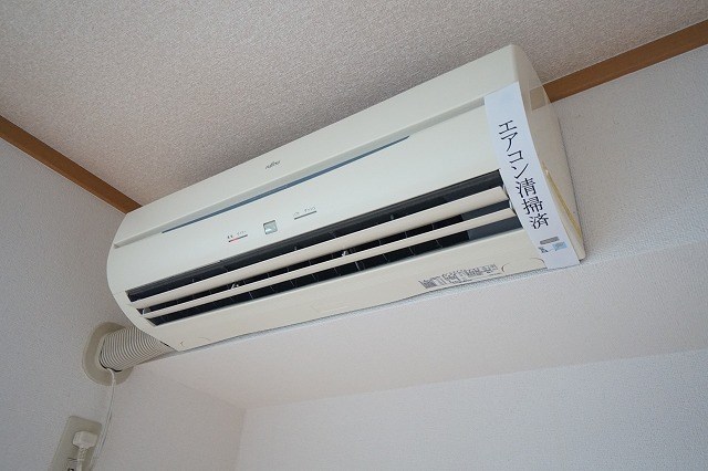 その他設備　冷暖房が一台備わっています。