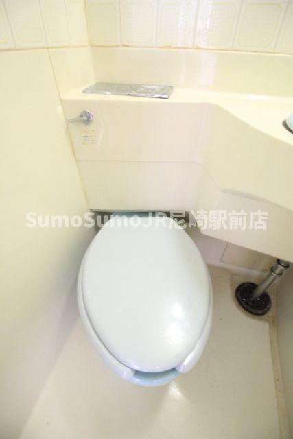 トイレ　コンパクトで使いやすいトイレです