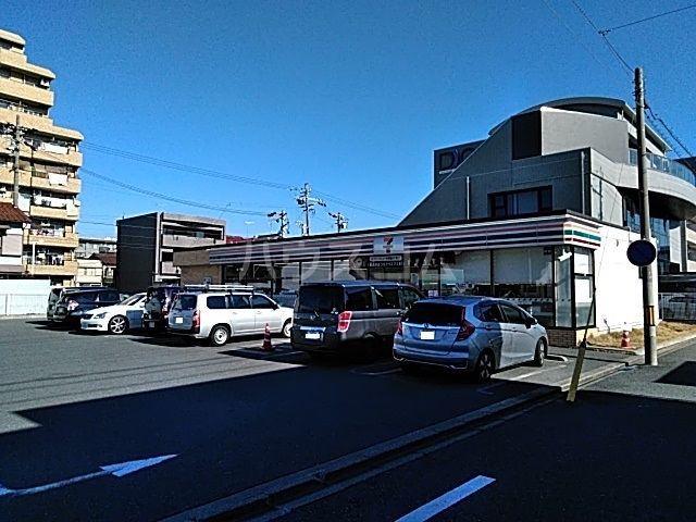 コンビニ　セブン-イレブン名古屋天塚町店（コンビニ）まで300m