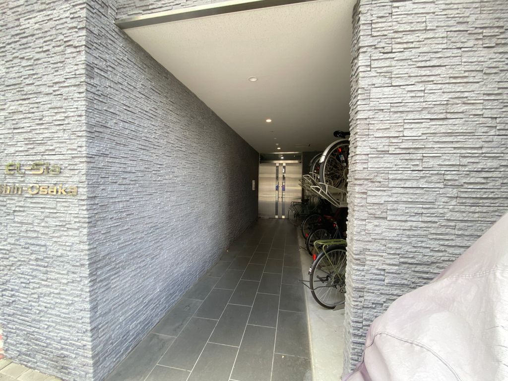 エントランス　エントランス