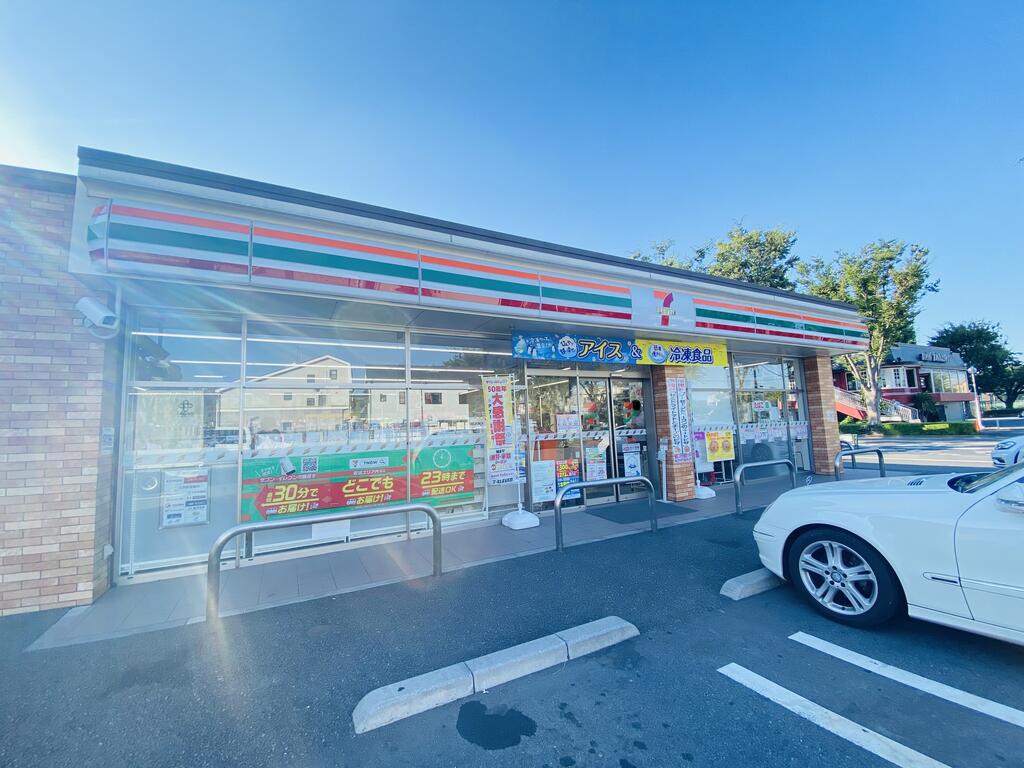 コンビニ　セブンイレブン練馬関町東1丁目店（コンビニ）まで428m