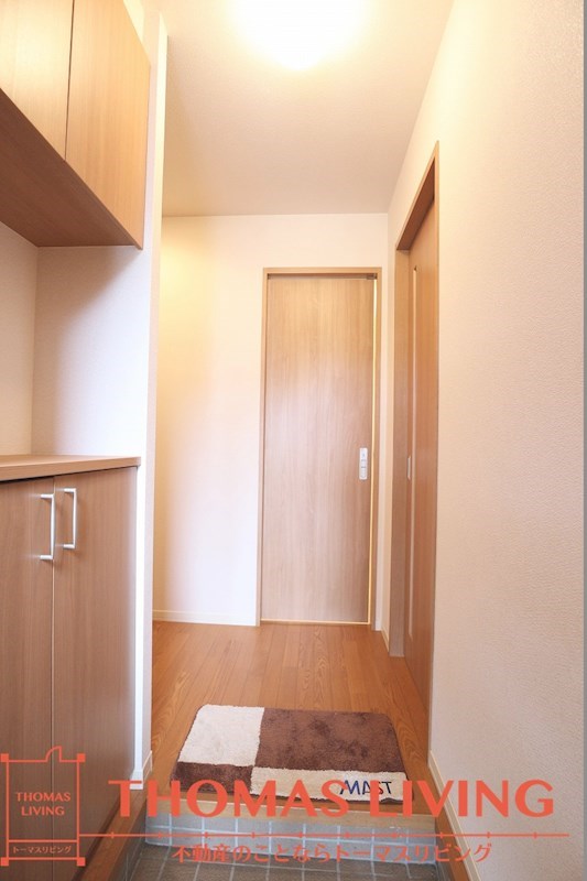 玄関　※写真を準備中のため、同シリーズの写真をご参照ください。