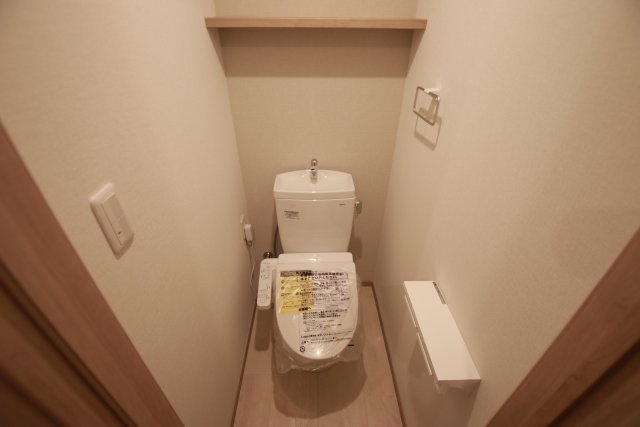 トイレ　※別号室の参考写真です※