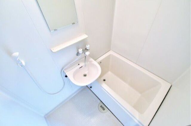 バス・シャワールーム　※別号室の参考写真です※