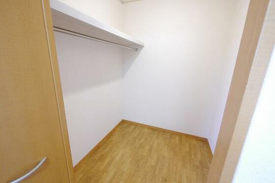 収納　ウォークインクローゼット