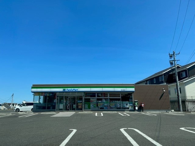 コンビニ　ファミリーマート亘理公園前店（コンビニ）まで500m