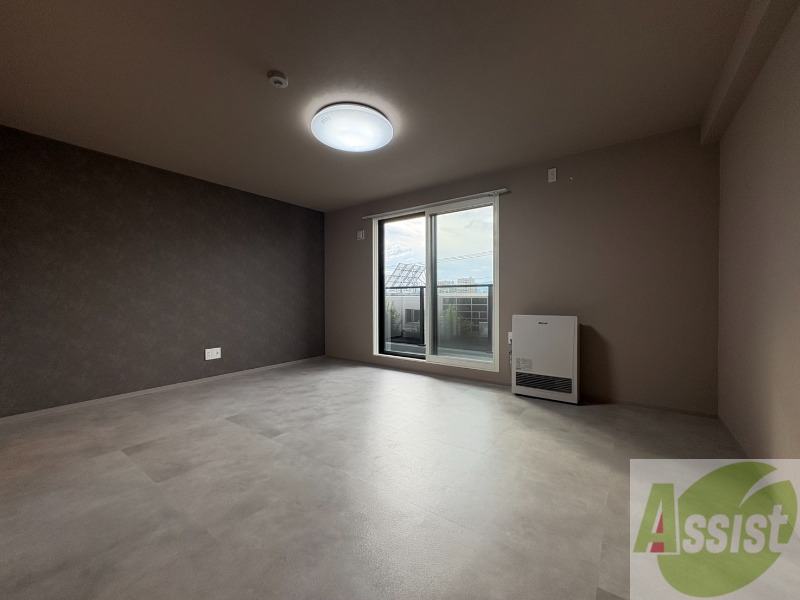 居室・リビング　広々としたリビングですね。使い勝手がよさそうですね！