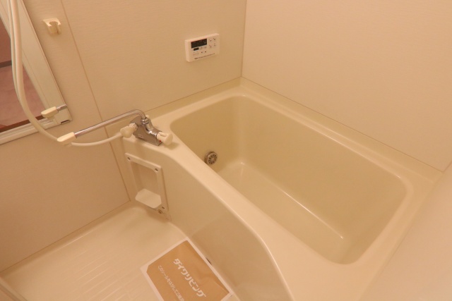 バス・シャワールーム　※別室の参考写真の為、現況優先です。