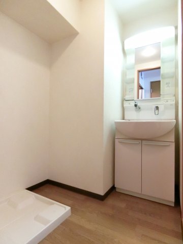 洗面設備　詳細は、RISUMO江坂本店→06-6155-7137まで♪