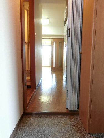 玄関　詳細は、RISUMO江坂本店→06-6155-7137まで♪