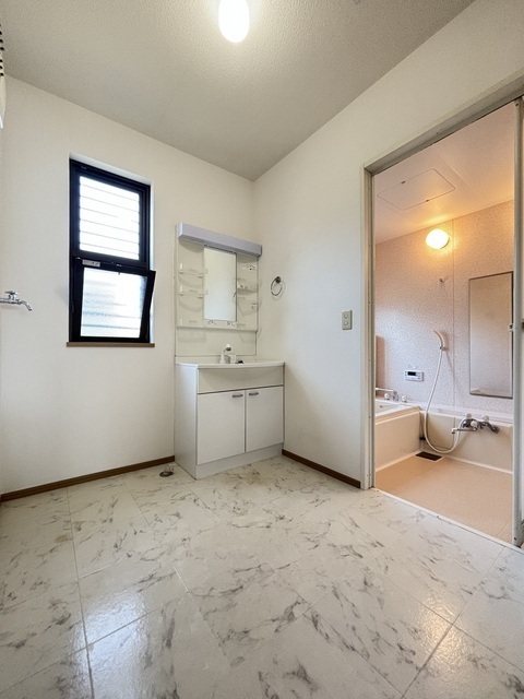 洗面設備　独立洗面台