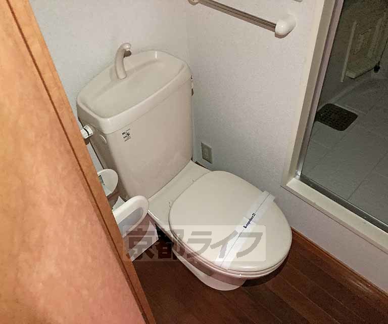 トイレ　清潔感のあるトイレです・
