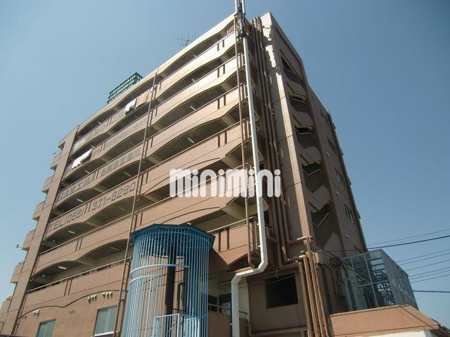 建物外観　落ち着いた色合いの外観