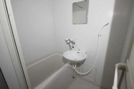 洗面設備　※別部屋の写真です