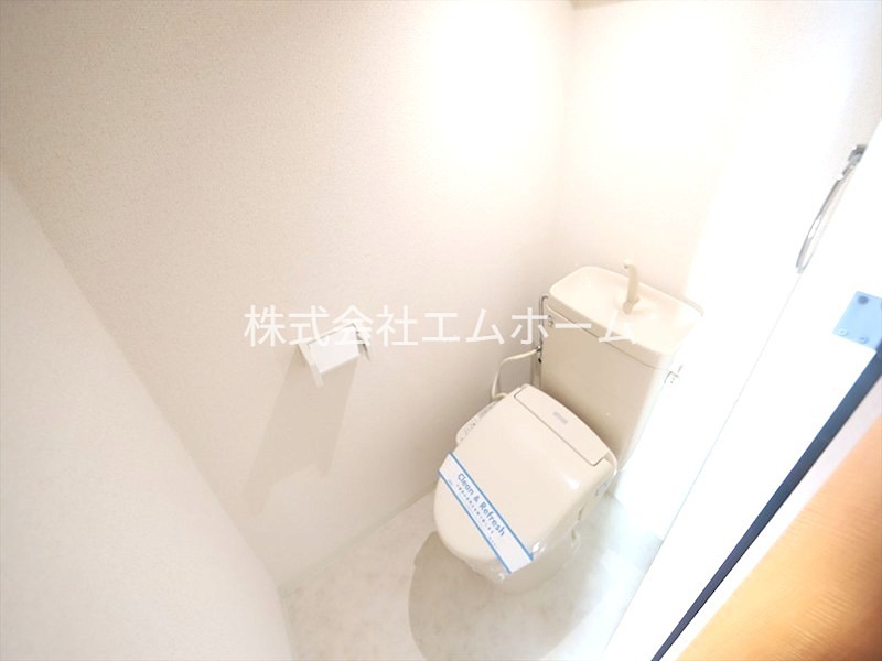 トイレ　温水洗浄便座付トイレ