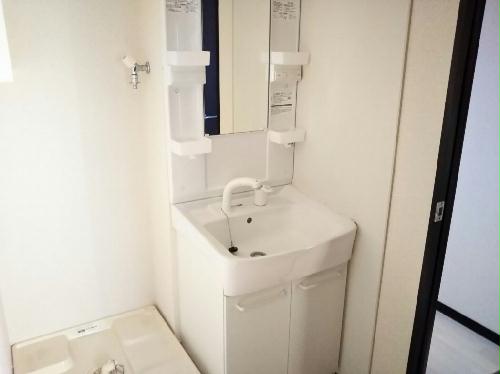 洗面設備　同タイプの写真です。仕様が異なる場合があります。