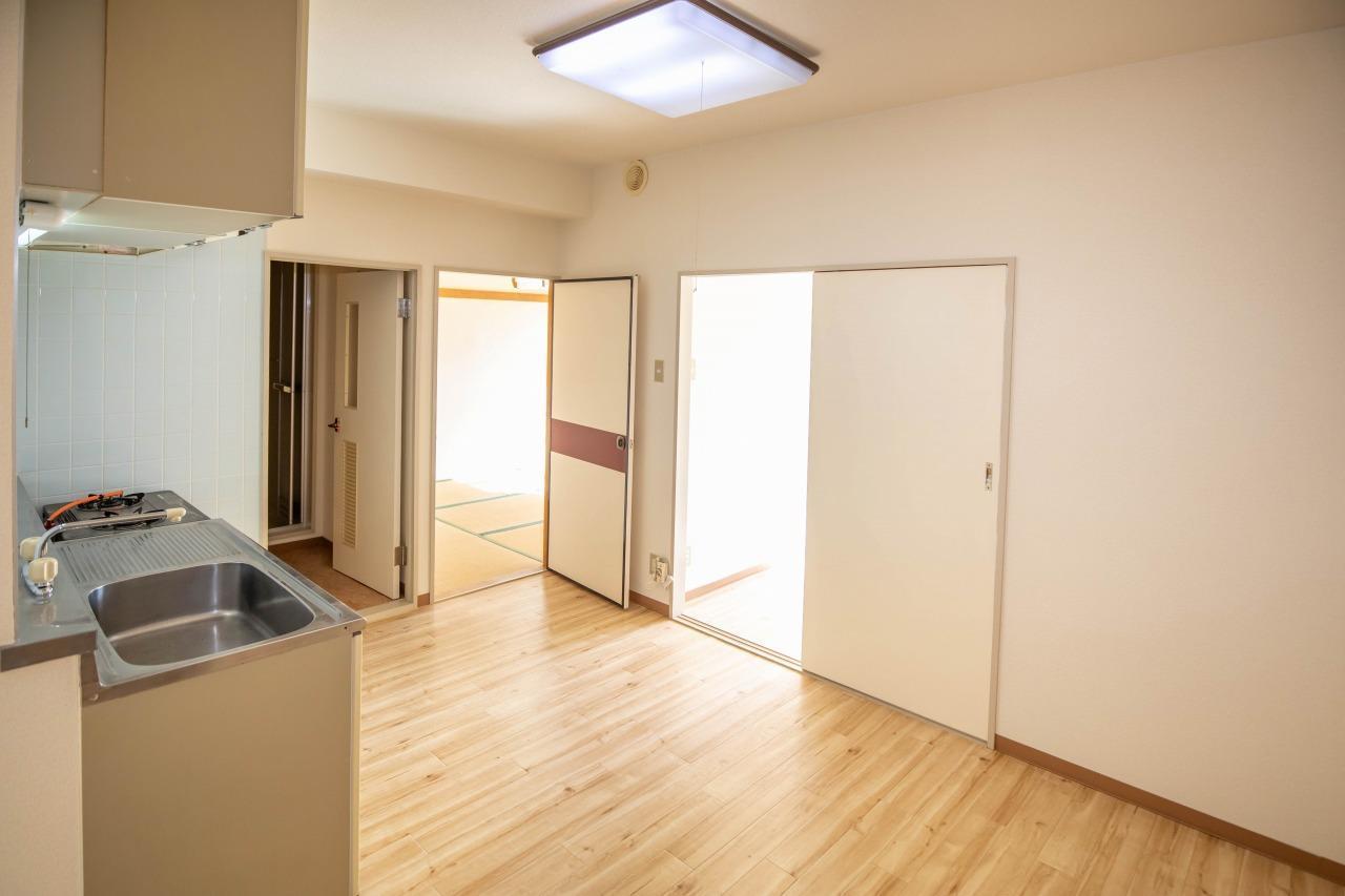 居室・リビング　明るくて広々とした快適なお部屋